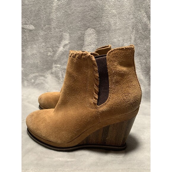 Ariat Women's Belle Wedge Bootie 8.5B Sand Tan Suede Western Chic Cowgirl Soho - Picture 1 of 16